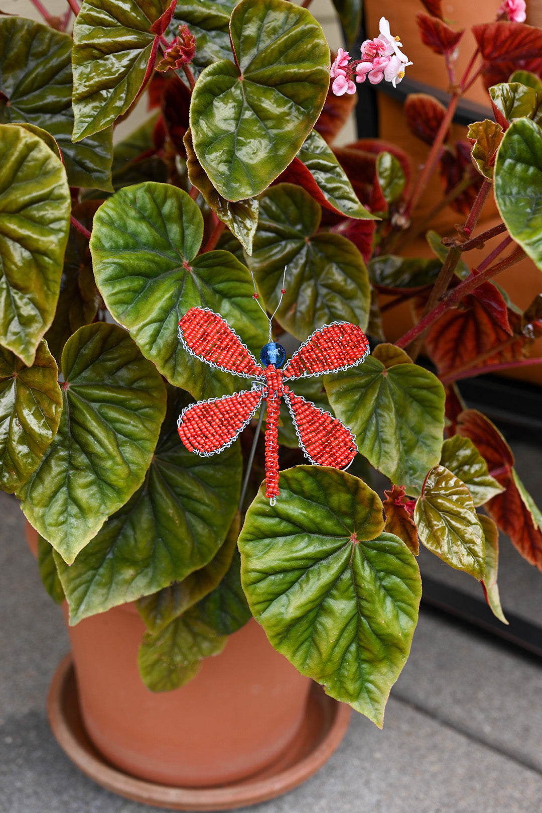 Dragonfly Bead and Recycled Wire Garden Stakes [Red or Blue]