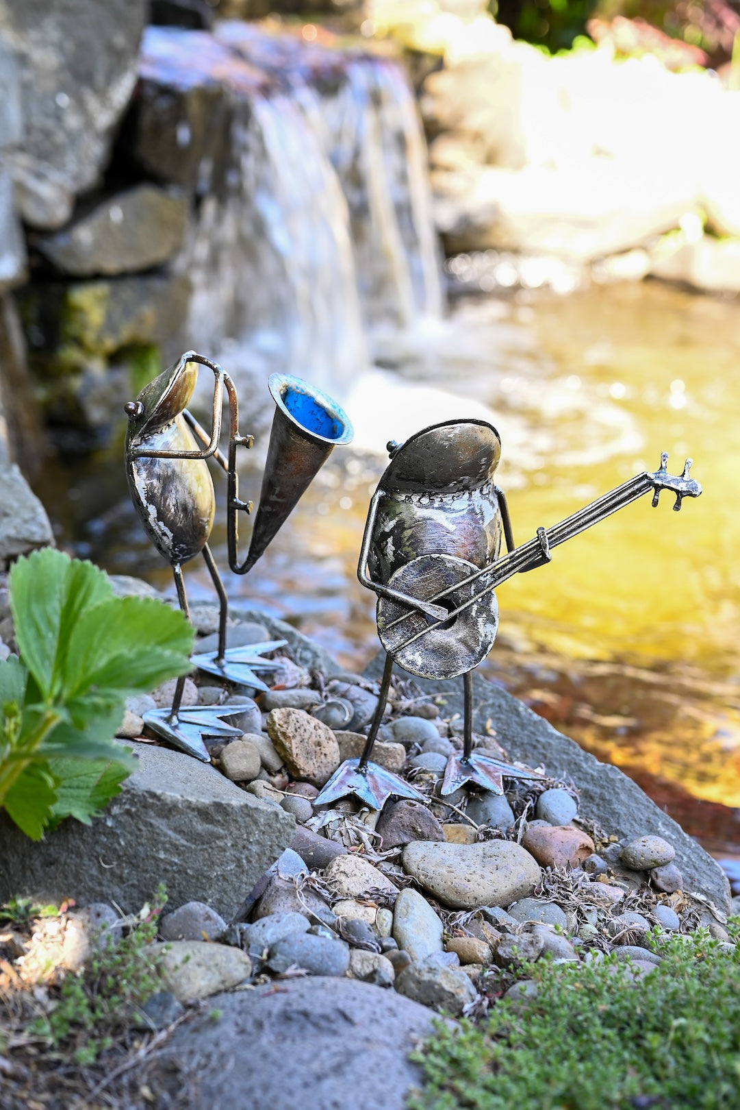 Metal Banjo Playing Frog Sculpture