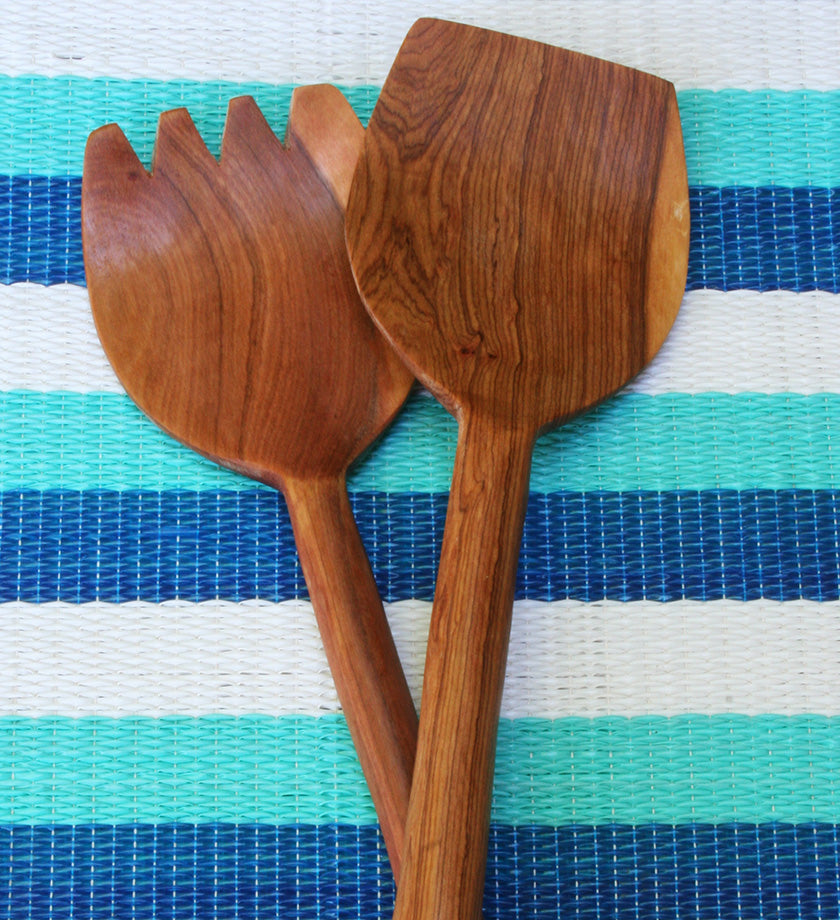 Richly Grained Olive Wood Salad Scoops